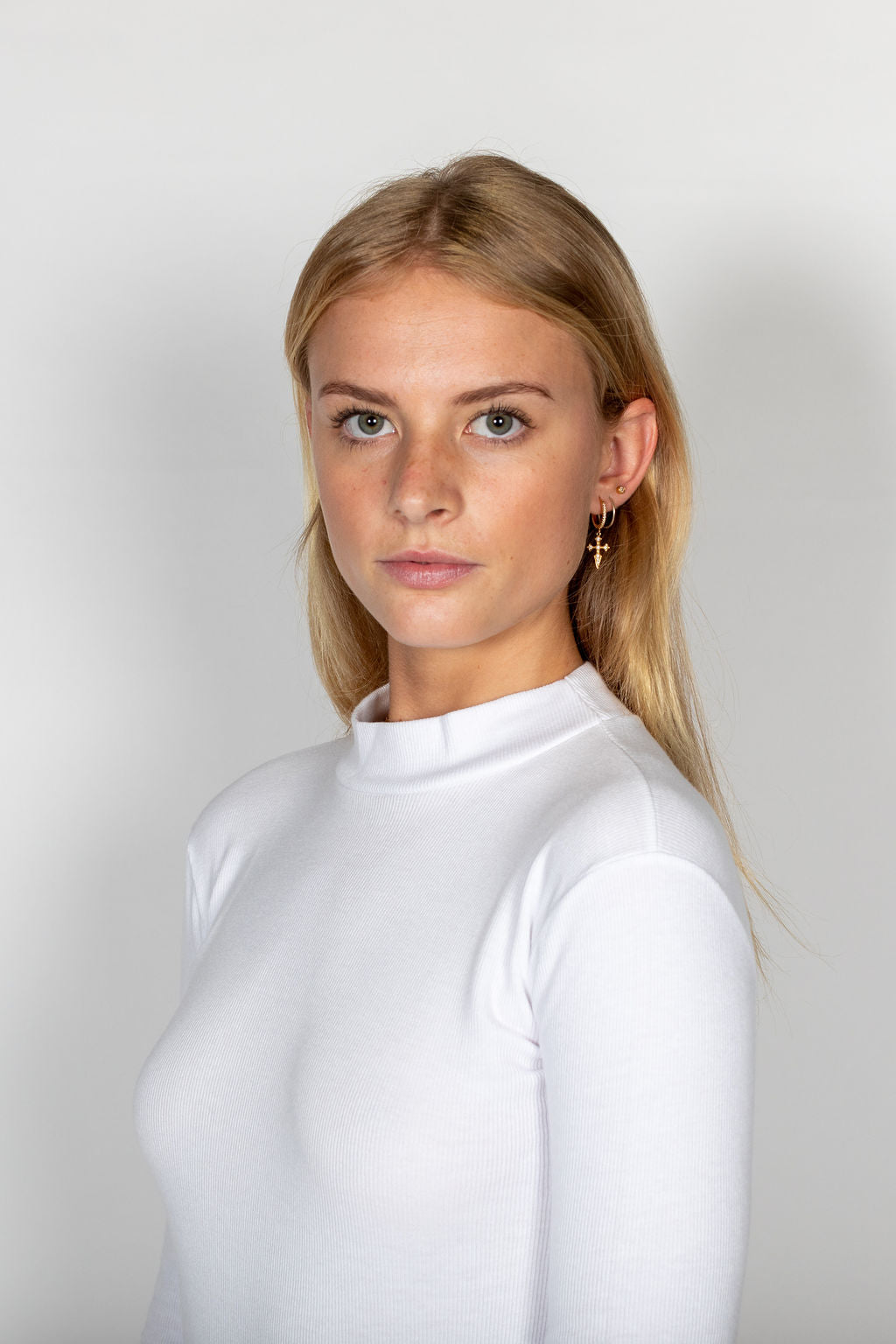 long-sleeve ribbed cotton bodysuit white